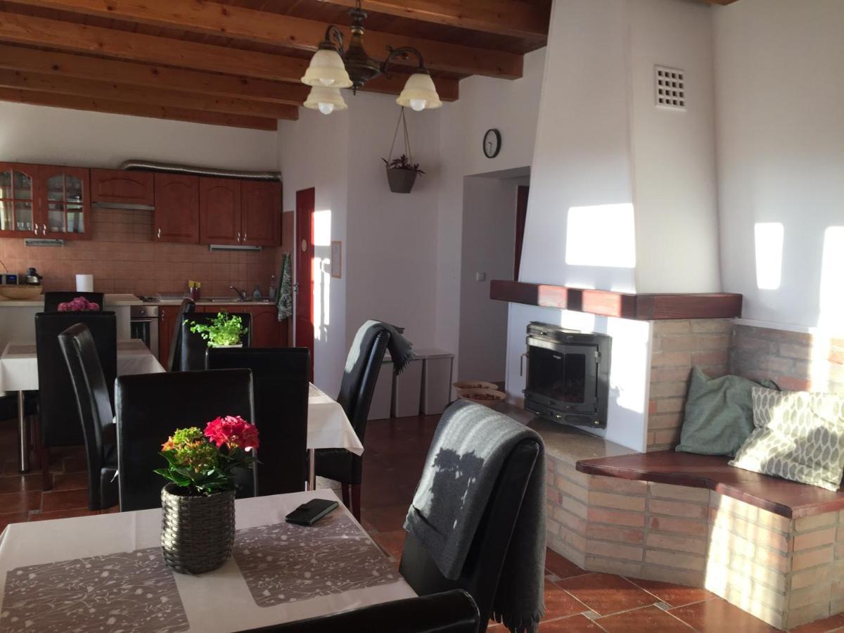 Dosa Tanya, Vendeghaz Otel Cserepfalu Dış mekan fotoğraf