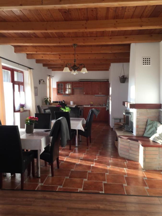 Dosa Tanya, Vendeghaz Otel Cserepfalu Dış mekan fotoğraf