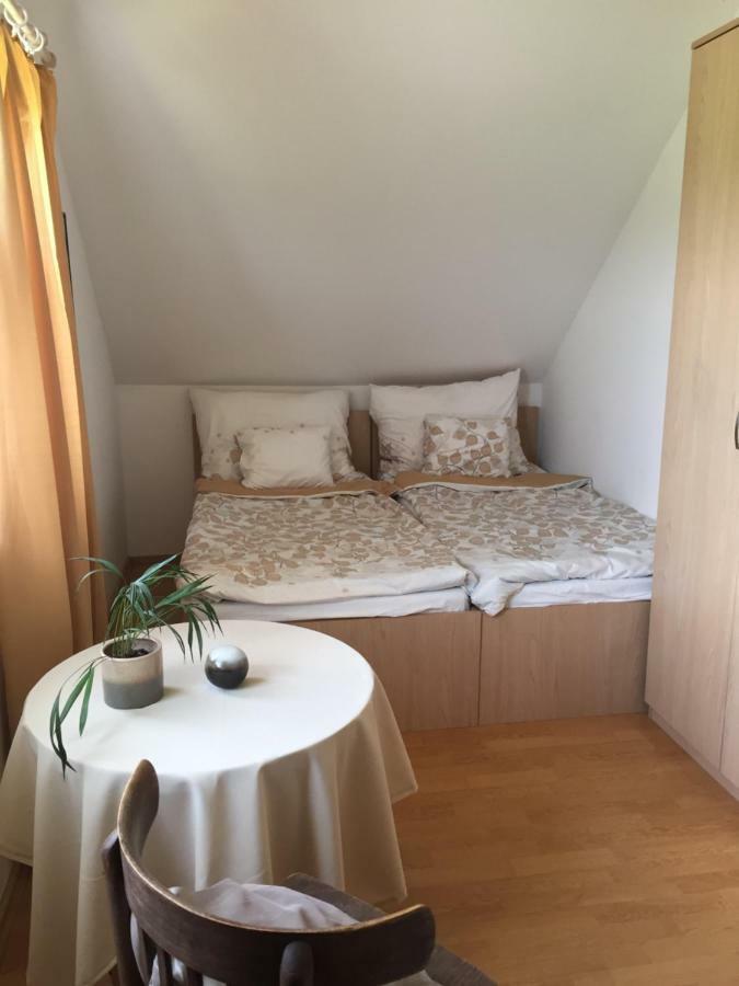 Dosa Tanya, Vendeghaz Otel Cserepfalu Dış mekan fotoğraf